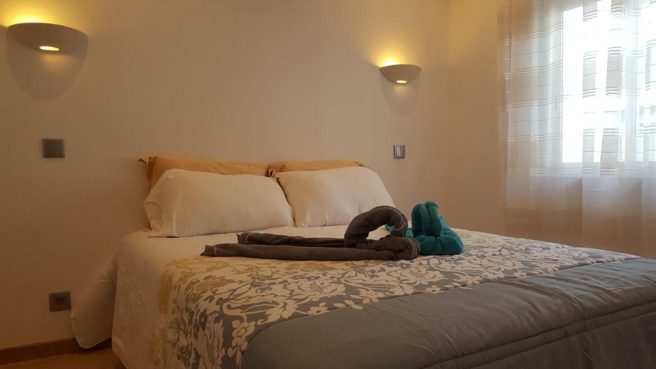 Apartamento Cardoso Ii. A 5 Minuto A Pé Da Do Peneco *